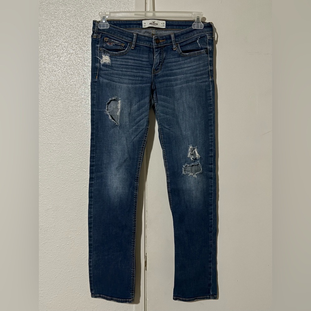 Hollister Women's Straight Leg ripped Jeans - Distressed Blue
